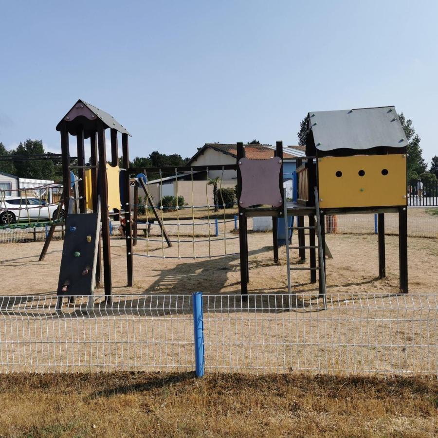 Parc Etang De Besse Hotel Saint-Hilaire-de-Riez Exterior photo